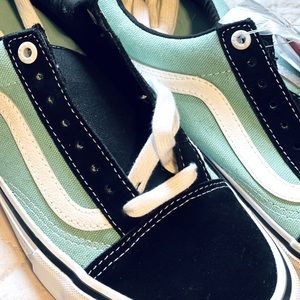 VANS OLD SKOOL PRO SHOES - BLACK/JADE